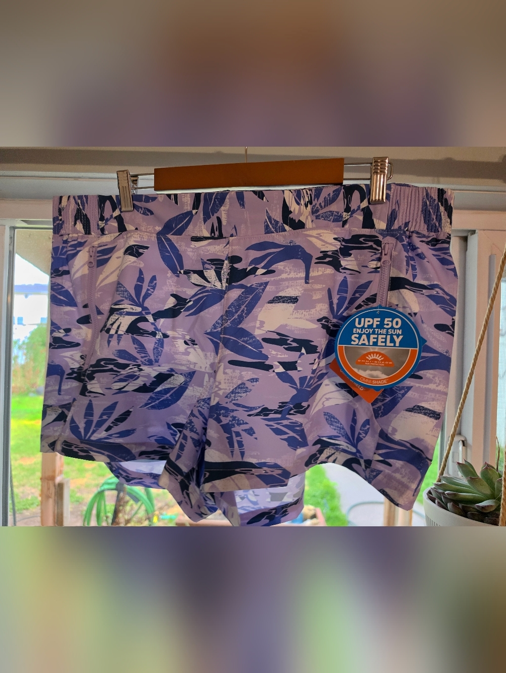 Columbia Tidal II Lavender Leaf-Print Athletic Shorts